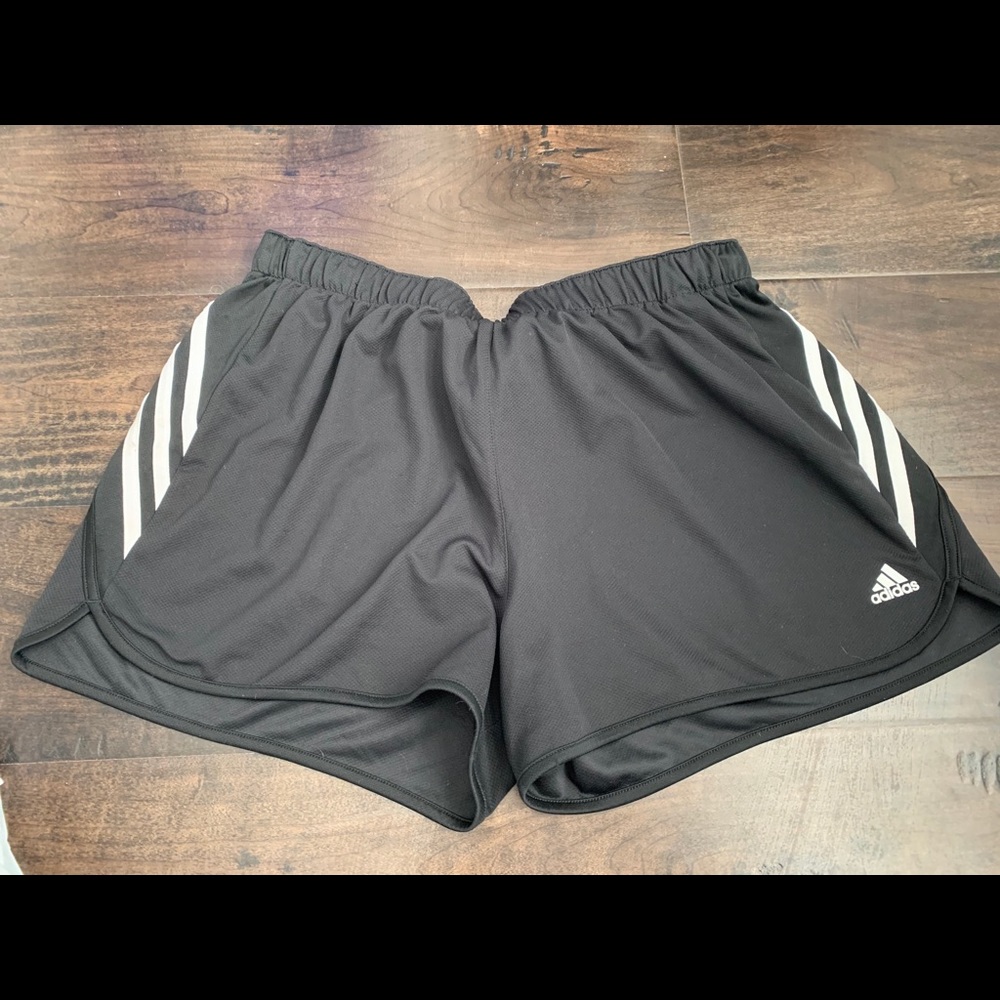 Athletic shorts